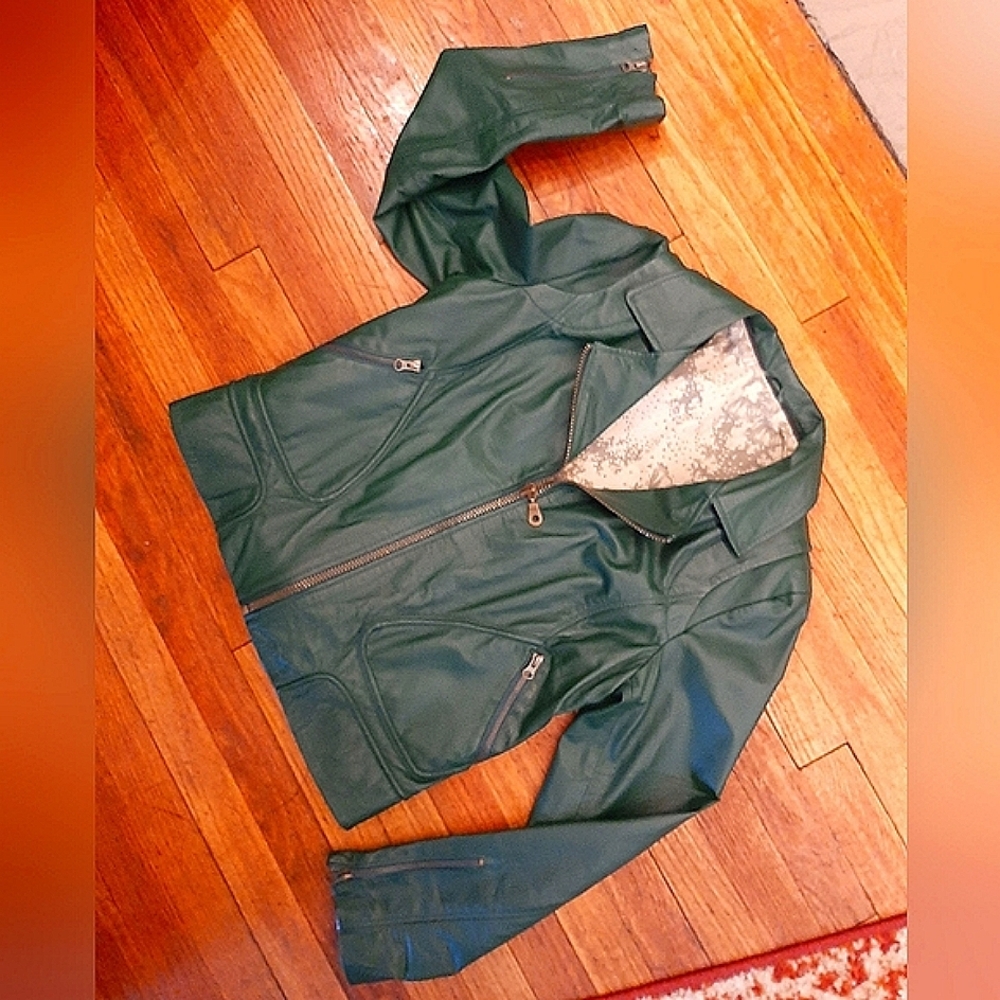 Green leather jacket - Picture 1 of 9